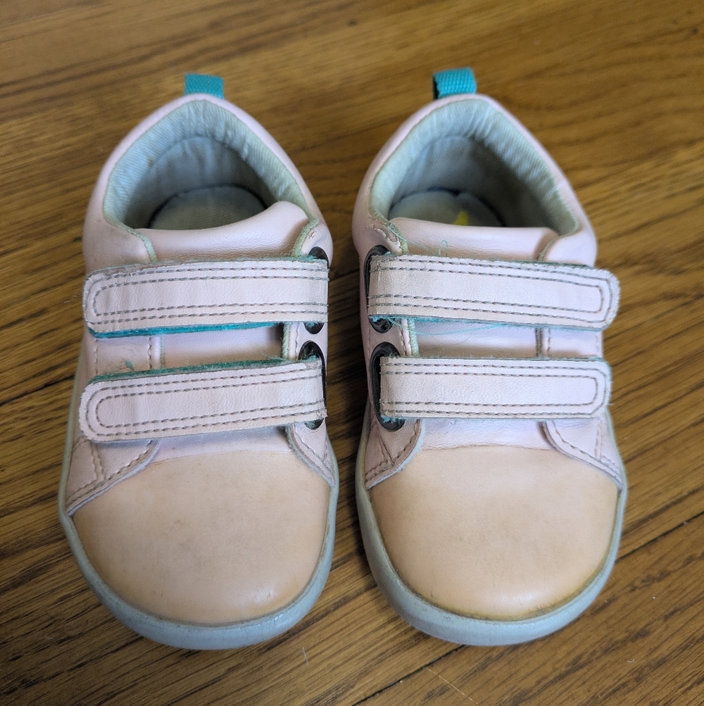Ten Little Toddler Sneakers size 6